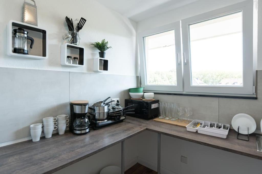 Nature Inspiration Apartment With Balcony & Grill Bbq In Duisburg Mitte Central Station 10 Mins & Big Tv With Photo Lights Exterior foto